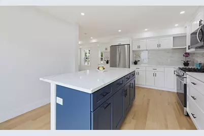 358 W Main St, Avon, MA 02322 - Photo 9