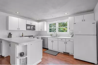 7 Carnation Cir #D, Reading, MA 01867 - Photo 9