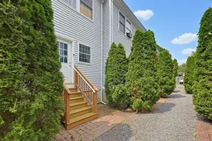 13 Dexter St, North Attleboro, MA 02760 - Photo 3