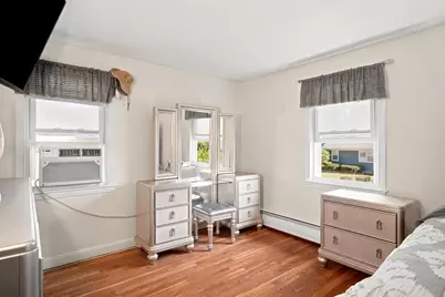16 Edgelawn Ave, Chelmsford, MA 01863 - Photo 9