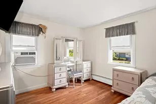16 Edgelawn Ave, Chelmsford, MA 01863 - Photo 9