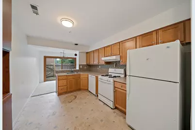 47 Rosewood Dr #47, Stoughton, MA 02072 - Photo 11