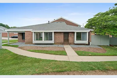 47 Rosewood Dr #47, Stoughton, MA 02072 - Photo 1