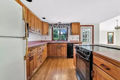 18 Clearview Avenue, Falmouth, MA 02540 - Photo 9