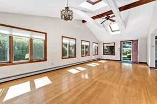 18 Clearview Ave, Falmouth, MA 02540 - Photo 3