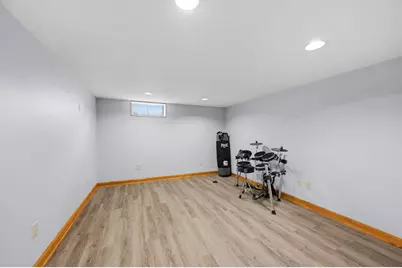 21 Pembroke St, Kingston, MA 02364 - Photo 25