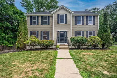 11 Williams Cir, Winchester, MA 01890 - Photo 1