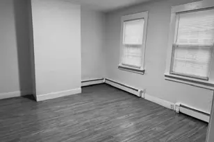 281 E Merrimack St, Lowell, MA 01852 - Photo 13