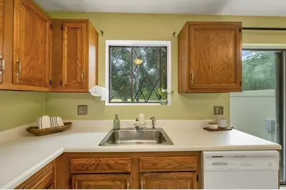 204 Farrwood Dr #204, Haverhill, MA 01835 - Photo 7
