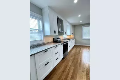34-36 Curry Cir, Swampscott, MA 01907 - Photo 3