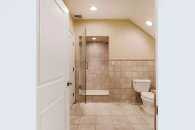 2-4 Peabody Rd, Stoneham, MA 02180 - Photo 37