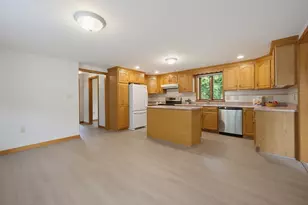 284 South St, Northborough, MA 01532 - Photo 5