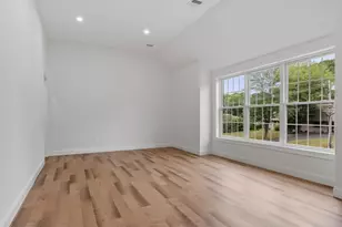 422 S Quinsigamond Ave, Shrewsbury, MA 01545 - Photo 15