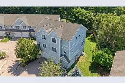 140 Commonwealth Ave #7, North Attleboro, MA 02760 - Photo 1