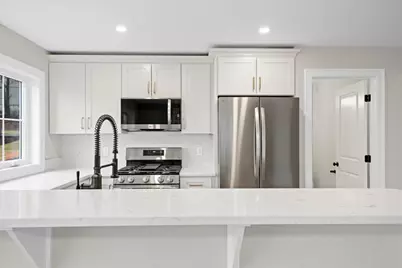 33 Third #33, Worcester, MA 01602 - Photo 5