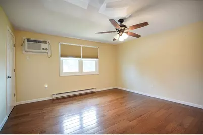 41 South Street #7, Easthampton, MA 01027 - Photo 9