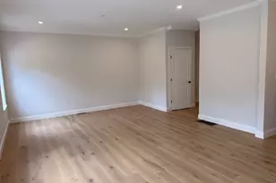 21 Whitman Cir, Bellingham, MA 02019 - Photo 3