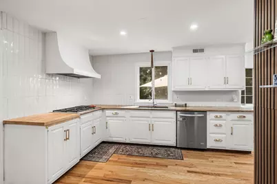 107 Sandra Ln, North Andover, MA 01845 - Photo 11