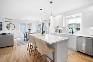29 and 33 Lagoon Pond Rd, Tisbury, MA 02568 - Photo 11