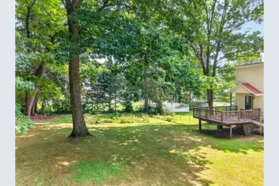 121 Poplar St, Greenfield, MA 01301 - Photo 33