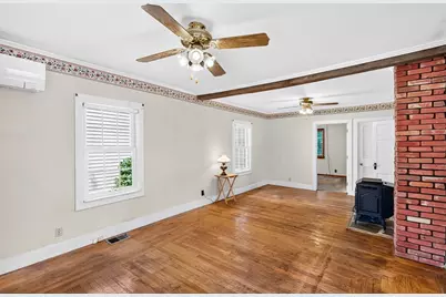 121 Poplar St, Greenfield, MA 01301 - Photo 3