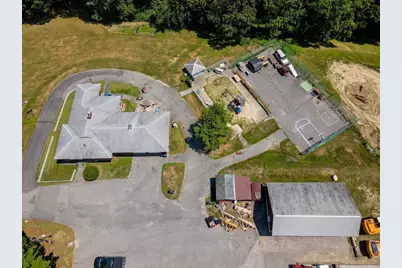 625 Broadway, Dracut, MA 01826 - Photo 5