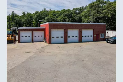 625 Broadway, Dracut, MA 01826 - Photo 3