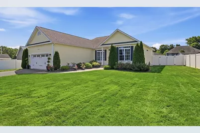 112 Farmington Cir, Agawam, MA 01030 - Photo 3