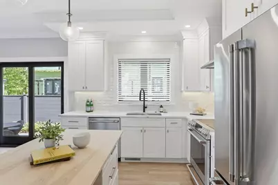 36 Loomis #302, Bedford, MA 01730 - Photo 3