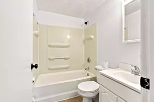 53 N Billerica Rd, Lowell, MA 01852 - Photo 13