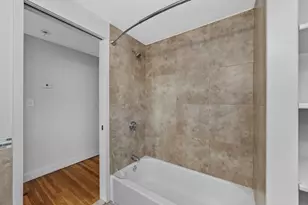 9 Kingman Rd, Somerville, MA 02143 - Photo 15