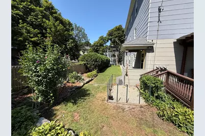 76 Paine St, Worcester, MA 01605 - Photo 9