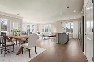 2 Stratton Dr, Woburn, MA 01801 - Photo 9