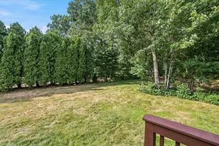 16 Seaver Farm Ln, Grafton, MA 01560 - Photo 5