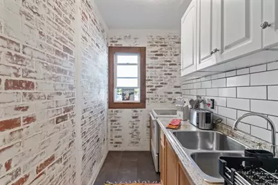 1267 Grafton, Worcester, MA 01604 - Photo 7