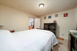 25 Marilyn Dr, Auburn, MA 01501 - Photo 13