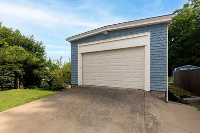 330 Lincoln Ave, Fall River, MA 02720 - Photo 7