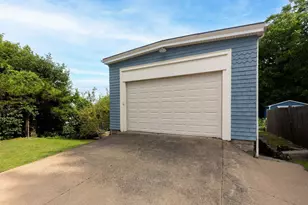 330 Lincoln Ave, Fall River, MA 02720 - Photo 7