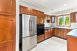 330 Lincoln Ave, Fall River, MA 02720 - Photo 23