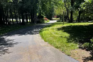 10 Crowningshield Dr, Paxton, MA 01612 - Photo 3