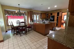 10 Crowningshield Dr, Paxton, MA 01612 - Photo 5