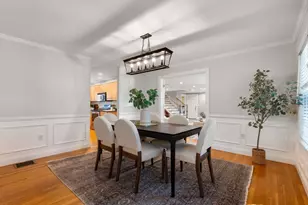 107 Rowe St, Newton, MA 02465 - Photo 17