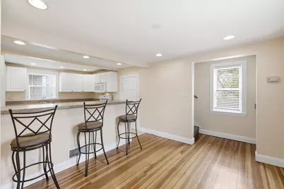 98 Grove St, Melrose, MA 02176 - Photo 7