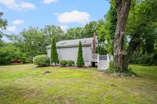 22 Hull St, Jamestown, RI 02835 - Photo 3