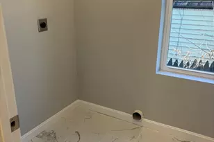 184 Avenue C, Woonsocket, RI 02895 - Photo 15