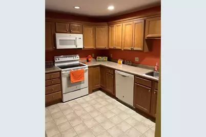7 Crescent Way #312, Sturbridge, MA 01518 - Photo 3