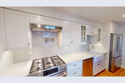 214-216 W 7th St #2L, Boston, MA 02127 - Photo 5