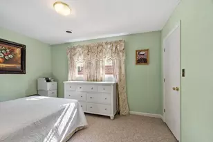 242 Mt Vernon St, Lawrence, MA 01843 - Photo 17