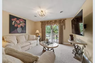 242 Mount Vernon St #6, Lawrence, MA 01843 - Photo 9