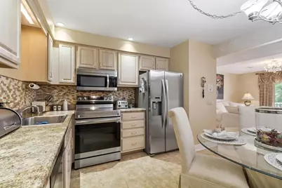 242 Mount Vernon St #6, Lawrence, MA 01843 - Photo 3